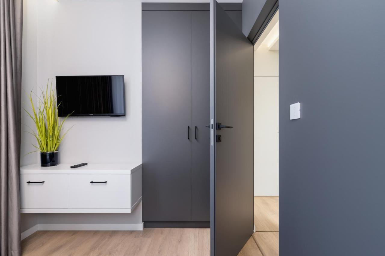 Mogilska Apartments By Renters Prestige Krakow Ngoại thất bức ảnh