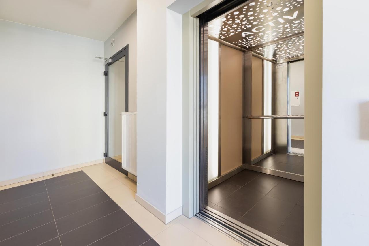 Mogilska Apartments By Renters Prestige Krakow Ngoại thất bức ảnh