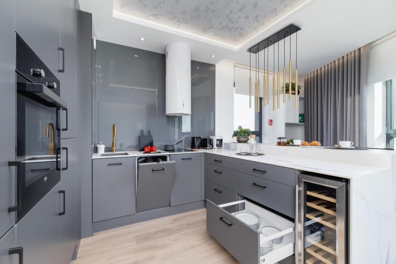 Mogilska Apartments By Renters Prestige Krakow Ngoại thất bức ảnh